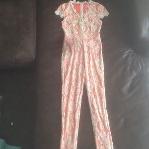 Women peach/lace jumper